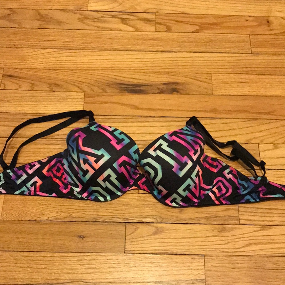 Victoria’s Secret, 34D, t-shirt bra